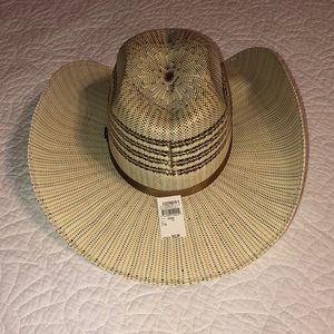 Brand new Justin hat